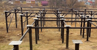 Свайный фундамент под ключ цена с установкой в Новомосковске от 515 рублей/м2| установка свайного фундамента под дом под ключ недорого